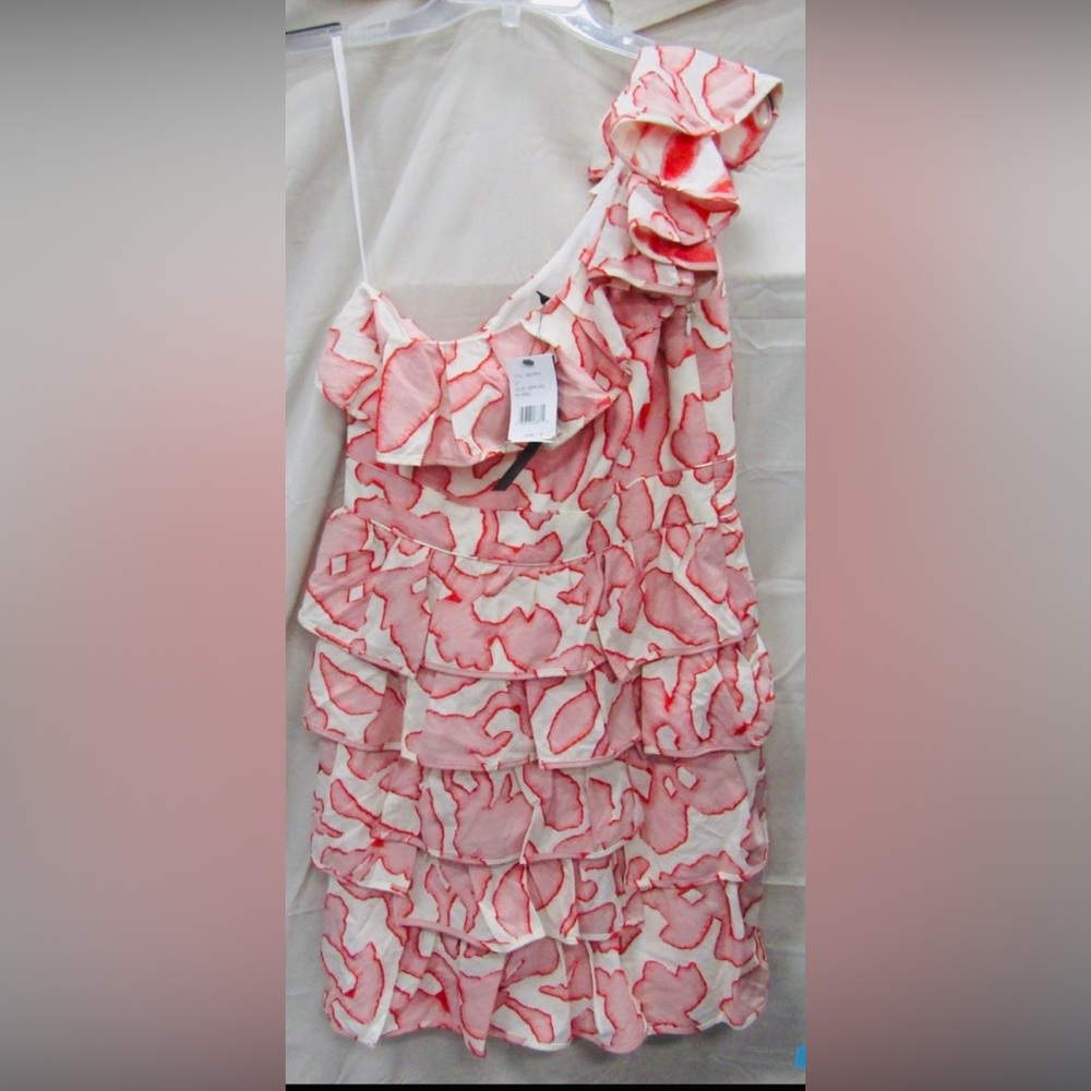 NWT $365 Cynthia Steffe Pink and White One Shoulder Dress, Sz 8!